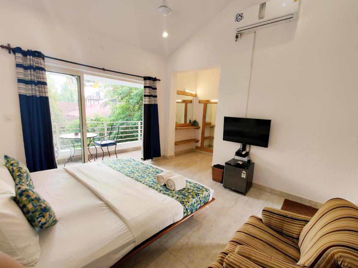 Wtf My House Hotel Baga Exterior photo